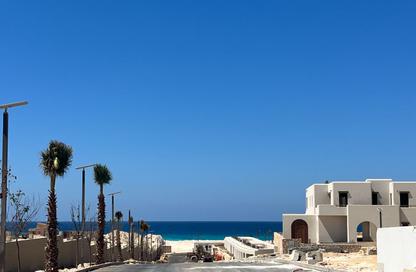 Chalet - 2 Bedrooms - 2 Bathrooms for sale in Hacienda West - Ras Al Hekma - North Coast