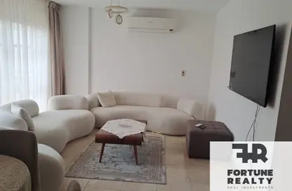 شقة - 3 غرف نوم - 3 حمامات للايجار في پريڤادو - مدينتي - القاهرة