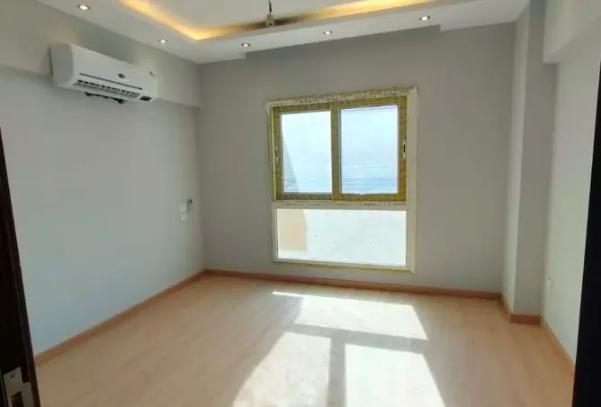 98005241 - Property Image 3