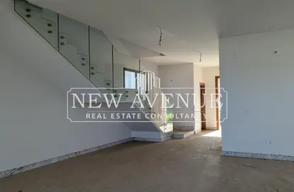 فيلا - 4 غرف نوم - 4 حمامات للبيع في كمبوند البروج - كمبوندات الشروق - مدينة الشروق - القاهرة