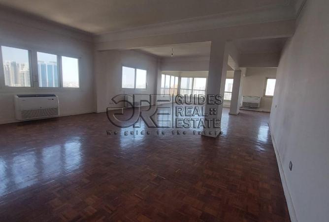 102057384 - Property Image 2