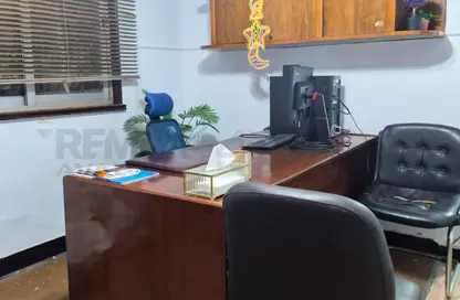 مساحات مكتبية - 2 غرف نوم - 1 حمام للايجار في شارع فؤاد - محطة الرمل - حي وسط - الاسكندرية