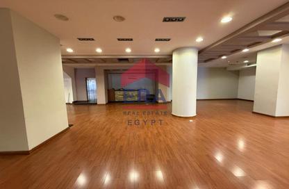 Shop - Studio - 2 Bathrooms for sale in Makram Ebeid St. - 6th Zone - Nasr City - Cairo