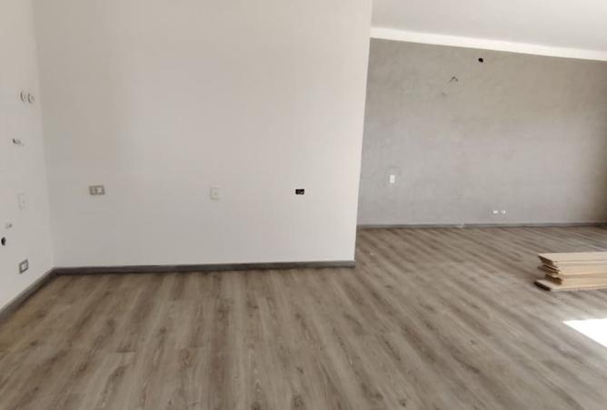 106567105 - Property Image 2