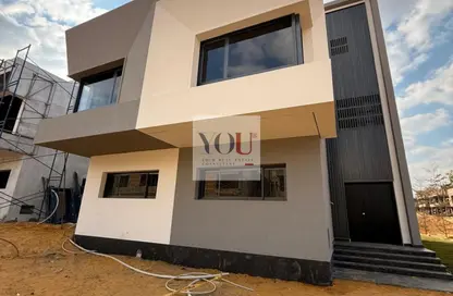 Townhouse - 3 Bedrooms - 3 Bathrooms for sale in Eastshire compound - 5th Settlement Compounds - The 5th Settlement - New Cairo City - Cairo