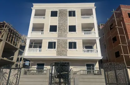 شقة - 3 غرف نوم - 2 حمامات للبيع في شارع النوادي - حدائق اكتوبر - مدينة 6 أكتوبر - الجيزة