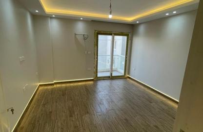 Apartment - 3 Bedrooms - 2 Bathrooms for sale in Mountain View iCity - 5th Settlement Compounds - The 5th Settlement - New Cairo City - Cairo