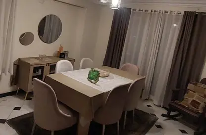 Apartment - 3 Bedrooms - 2 Bathrooms for sale in Mahdy Arafa St. - 9th Zone - Nasr City - Cairo