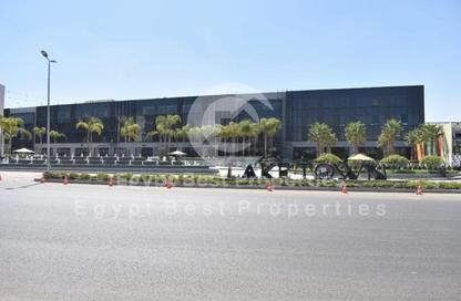 Office Space - Studio - 3 Bathrooms for rent in Lake View Residence - 5th Settlement Compounds - The 5th Settlement - New Cairo City - Cairo