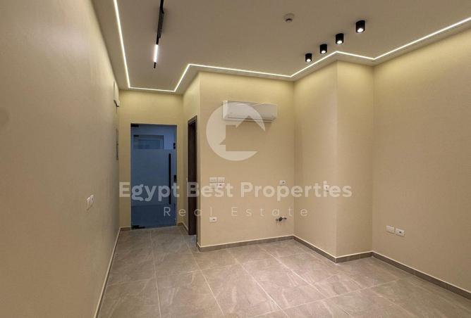 69560589 - صورة العقار 3