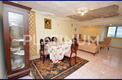Apartment - 3 Bedrooms - 2 Bathrooms for sale in Al Geish Road - El Mandara - Hay Than El Montazah - Alexandria