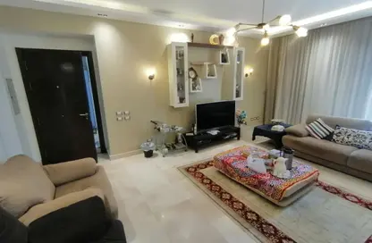 شقة - 2 غرف نوم - 2 حمامات للايجار في فيلدج جيت - المستثمرين الجنوبية - مدينة القاهرة الجديدة - القاهرة