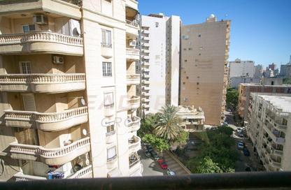 شقة - 3 غرف نوم - 2 حمامات للبيع في شارع أديمون فريمون - سموحة - حي شرق - الاسكندرية