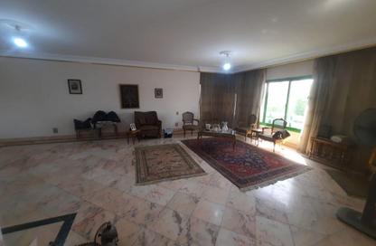 شقة - 5 غرف نوم - 2 حمامات للبيع في شارع شهاب - المهندسين - الجيزة شقة - 5 غرف نوم - 2 حمامات للبيع في شارع شهاب - المهندسين - الجيزة