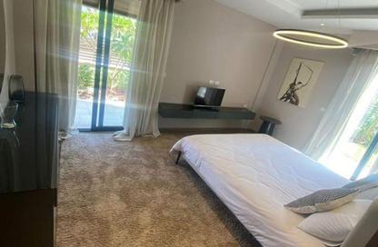 Apartment - 3 Bedrooms - 3 Bathrooms for sale in Street 10 - 11th District - Sheikh Zayed City - Giza