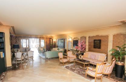 Apartment - 3 Bedrooms - 3 Bathrooms for sale in Al Geish Road - Laurent - Hay Sharq - Alexandria