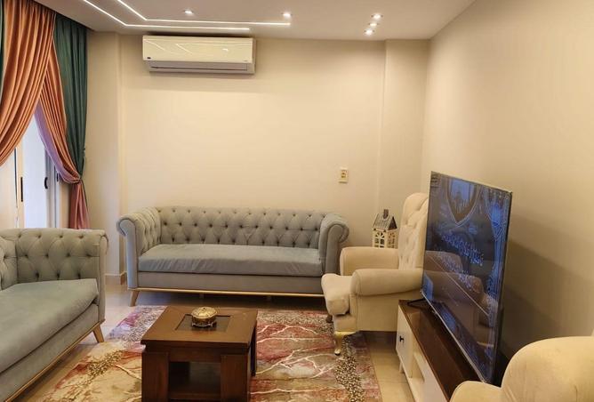 8704030 - Property Image 2