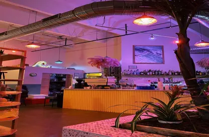 محل تجاري - استوديو - 2 حمامات للبيع في بارك يارد مول - الحي الاول - مدينة 6 أكتوبر - الجيزة