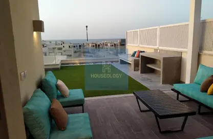 شاليه - 5 غرف نوم - 4 حمامات للبيع في هاسييندا وايت - سيدي عبد الرحمن - الساحل الشمالي