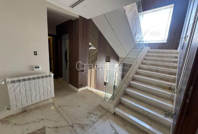 6 BR Villa in Beverly Hills, photo 3 of 3