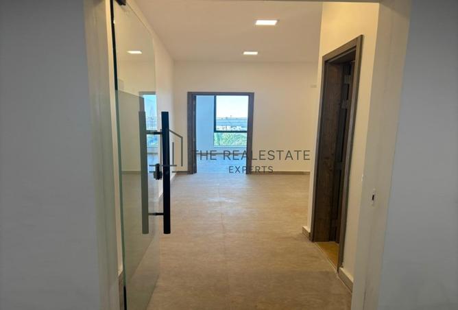 102352600 - Property Image 2