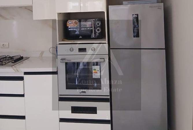 70106133 - Property Image 3