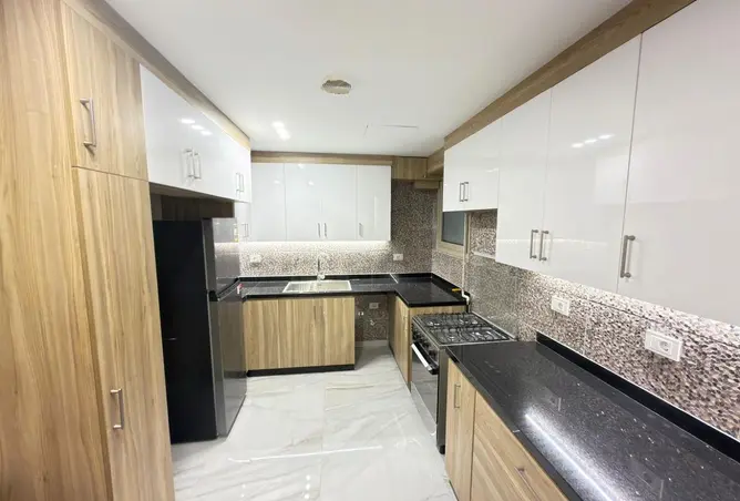 121398807 - Property Image 3