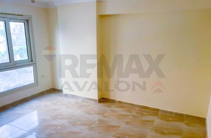 Apartment - 3 - 2 for rent in Saba Basha - Hay Sharq - Alexandria