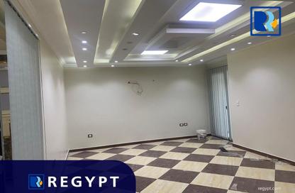 Office Space - Studio - 2 Bathrooms for rent in Zahraa Al Maadi St. - Degla - Hay El Maadi - Cairo