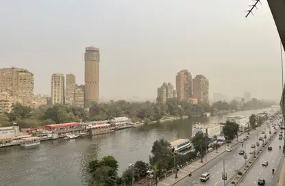 Apartment - 3 Bedrooms - 3 Bathrooms for sale in Nile Corniche St. - Al Agouza - Giza