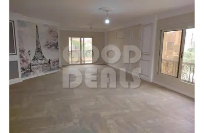 Apartment - 3 Bedrooms - 3 Bathrooms for sale in Degla - Hay El Maadi - Cairo