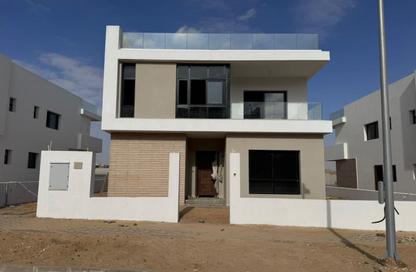 Villa - 5 Bedrooms - 6 Bathrooms for sale in Cluster 18 - Hyde Park - New Cairo City - Cairo