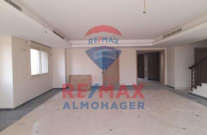 Duplex - 3 Bedrooms - 4 Bathrooms for sale in New Giza - Cairo Alexandria Desert Road - 6 October City - Giza