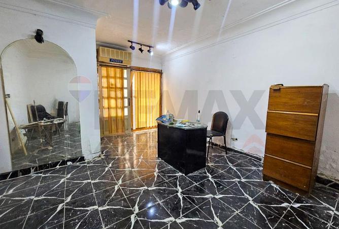 100641803 - Property Image 2