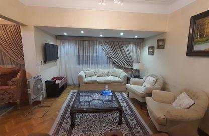Apartment - 3 Bedrooms - 2 Bathrooms for sale in Gameat Al Dewal Al Arabeya St. - Mohandessin - Giza