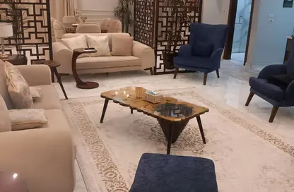 شقة - 2 غرف نوم - 2 حمامات للايجار في شارع كورنيش النيل - العجوزة - الجيزة