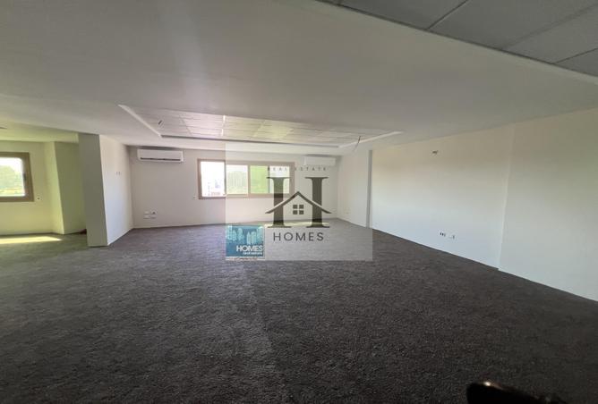 8443423 - Property Image 2