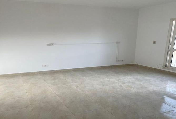 76786258 - Property Image 3
