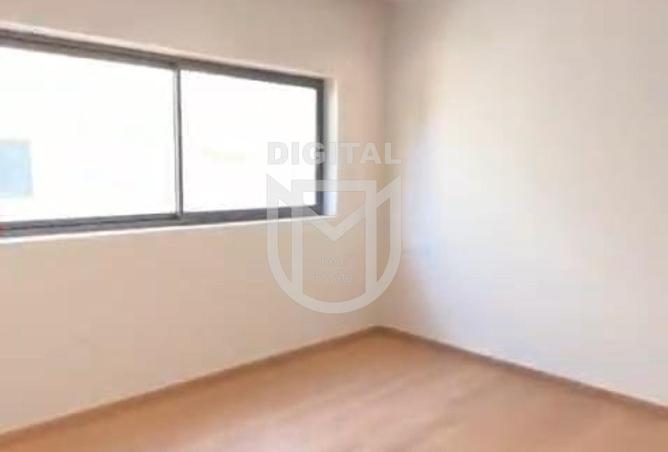 8471818 - Property Image 3