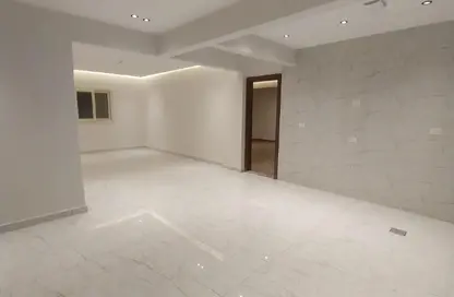 Office Space - 3 Bedrooms - 2 Bathrooms for rent in Al Horeya St. - Almazah - Heliopolis - Masr El Gedida - Cairo