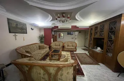 Apartment - 3 Bedrooms - 1 Bathroom for sale in Street 153 - Maadi - Hay El Maadi - Cairo