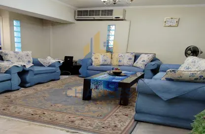 Apartment - 3 Bedrooms - 2 Bathrooms for sale in Street 262 - New Maadi - Hay El Maadi - Cairo