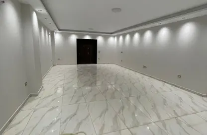 Apartment - 2 Bedrooms - 2 Bathrooms for rent in Wasef Ghaly Basha St. - Al Narges 4 - Al Narges - New Cairo City - Cairo