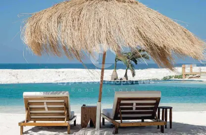 شقة - 3 غرف نوم - 3 حمامات للبيع في المصيف - راس الحكمة - الساحل الشمالي