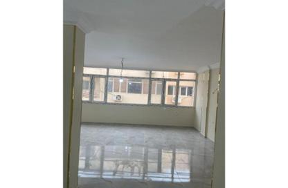 Office Space - 3 Bedrooms - 2 Bathrooms for rent in Zahraa El Maadi - Hay El Maadi - Cairo