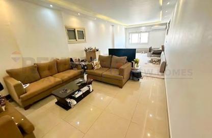 Apartment - 3 Bedrooms - 2 Bathrooms for sale in Raml Station - Hay Wasat - Alexandria