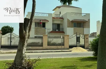 Villa - 5 Bedrooms - 5 Bathrooms for sale in Royal City - Sheikh Zayed Compounds - Sheikh Zayed City - Giza