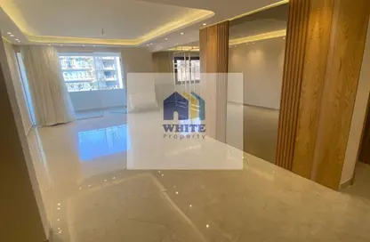 شقة - 3 غرف نوم - 3 حمامات للبيع في شارع نادي الصيد - الدقي - الجيزة