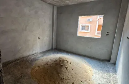 شقة - 3 غرف نوم - 2 حمامات للبيع في شارع الريحان - غرب سوميد - مدينة 6 أكتوبر - الجيزة