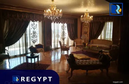 Apartment - 4 Bedrooms - 4 Bathrooms for sale in Cornish El Nile St. - Maadi - Hay El Maadi - Cairo